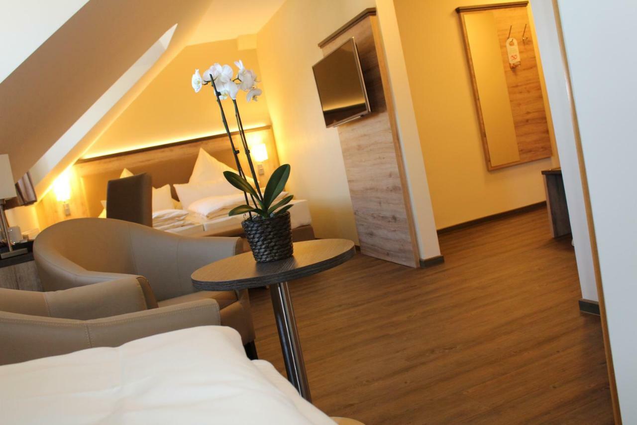 Hotel Ratskeller Schwarzenberg Schwarzenberg  Extérieur photo